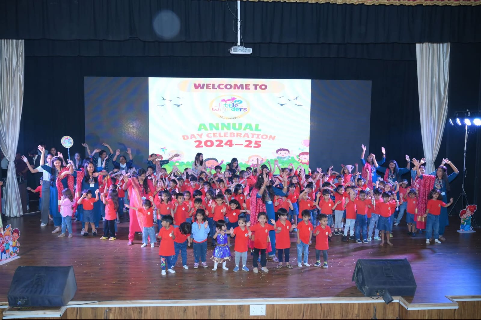 Kids stage performance at Little Wonders Preschool annual function