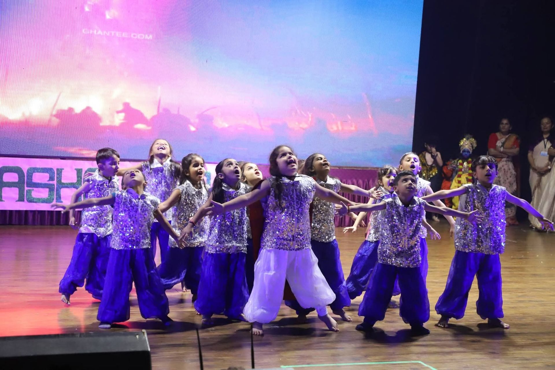Preschool students performing dance at annual day in Mehsana