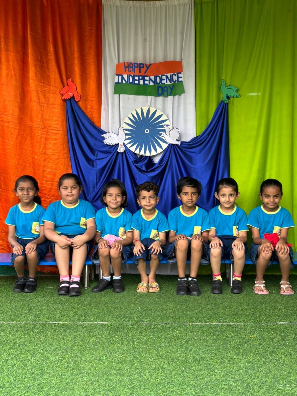Students celebrating Independence Day at Little Wonders Preschool Mehsana