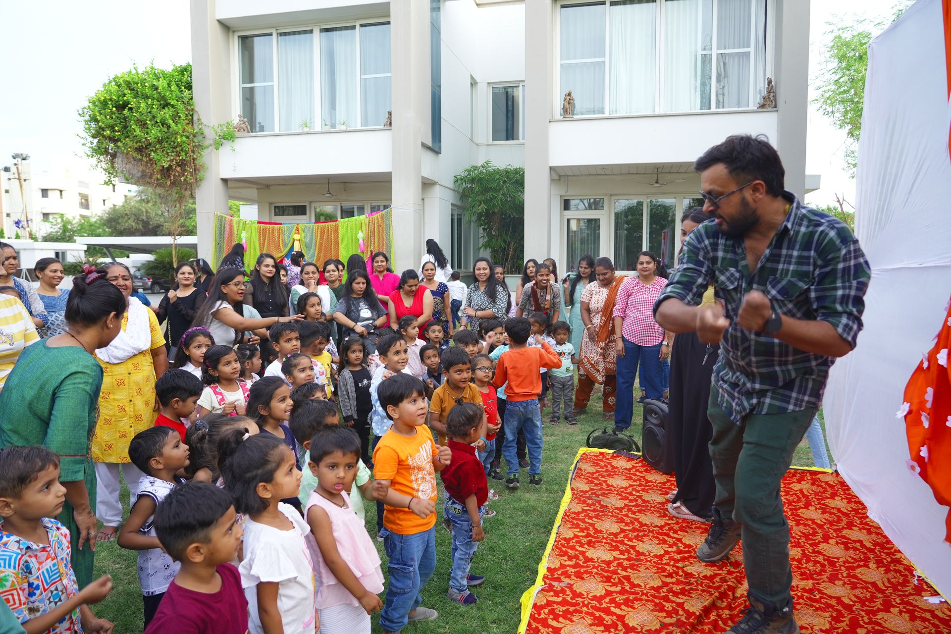 Kids celebrating Mothers day Day at preschool in Mehsana